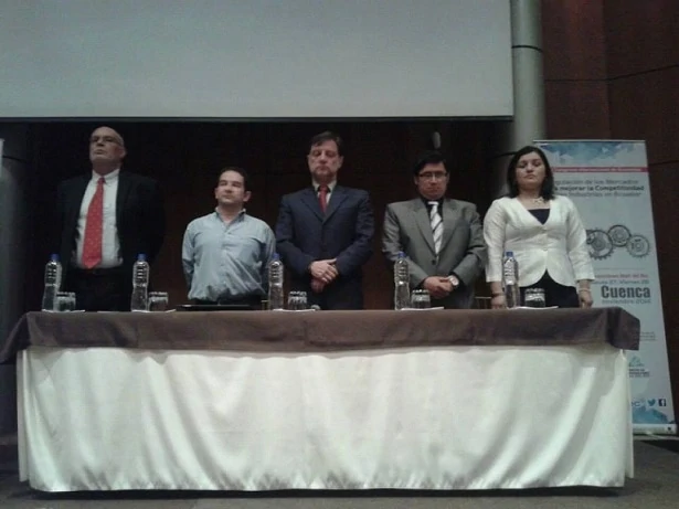 El Ing. Gómez Gómez participó el 26 de Noviembre junto al Superintendente de Control del Poder del Estado, del IX Congreso Internacional de Economía: Regulación  de los mercados para mejorar la competitividad de las industrias en el Ecuador y en el II Congreso Mundial de Medio Ambiente y Recursos  Naturales, con la presencia de mas de 700 personas.